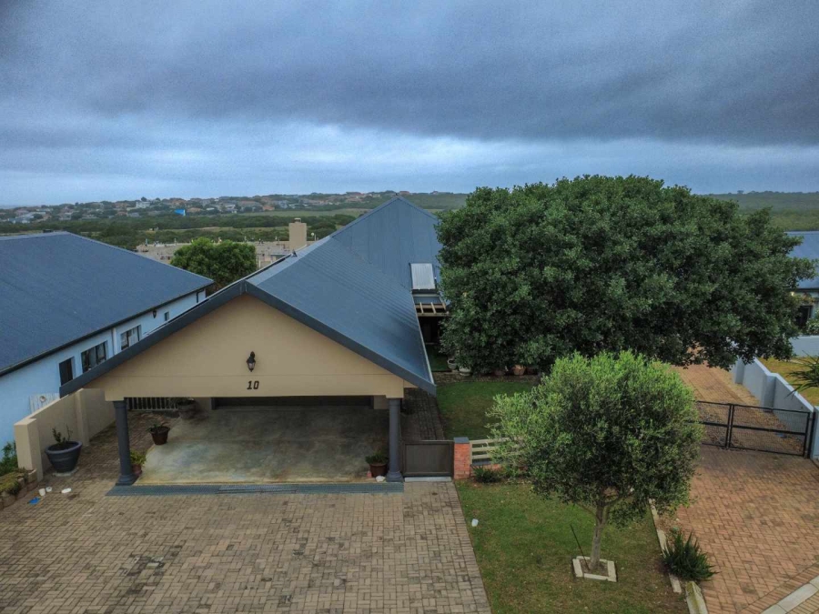 3 Bedroom Property for Sale in Stilbaai Wes Western Cape